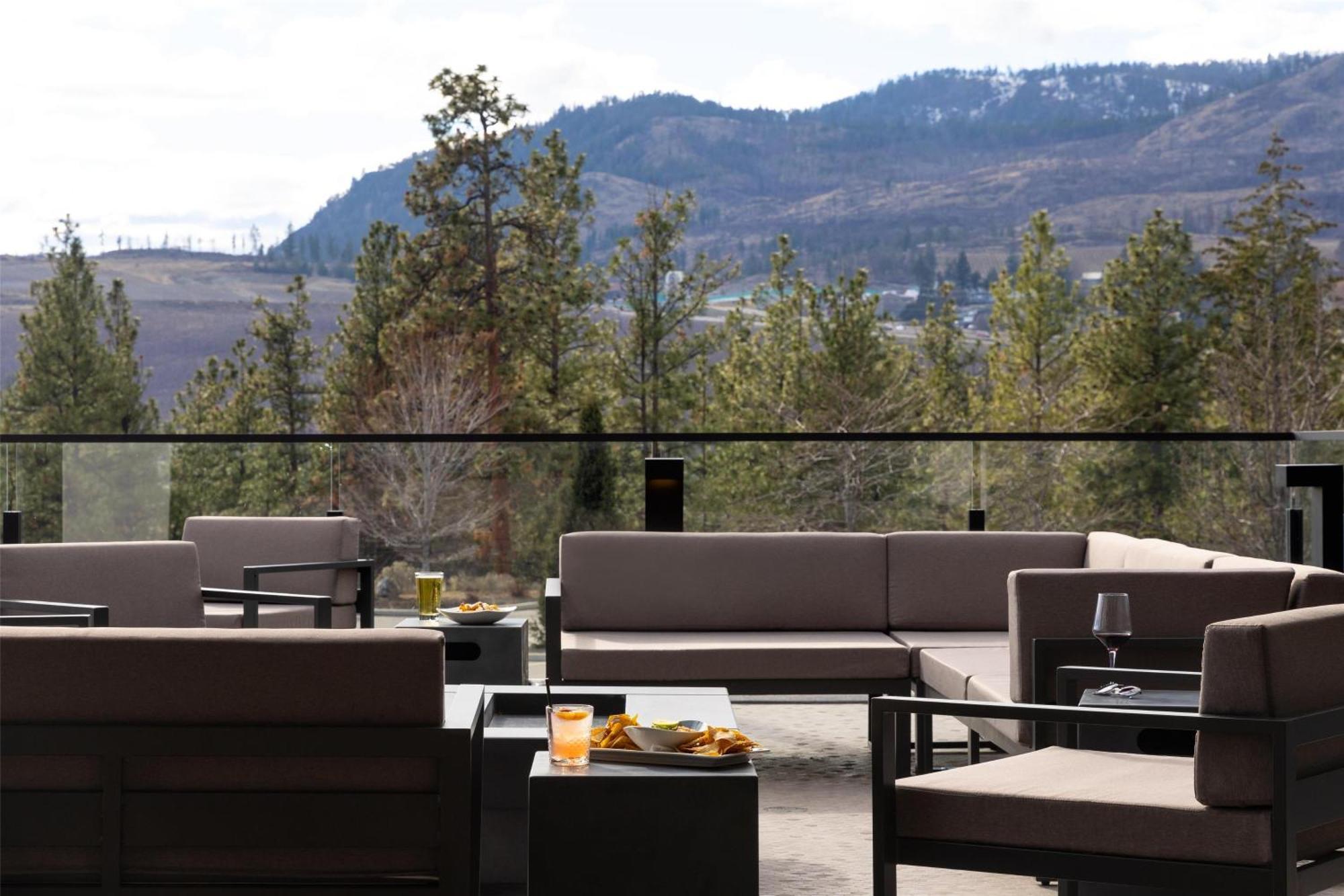 Doubletree By Hilton West Kelowna Exteriér fotografie