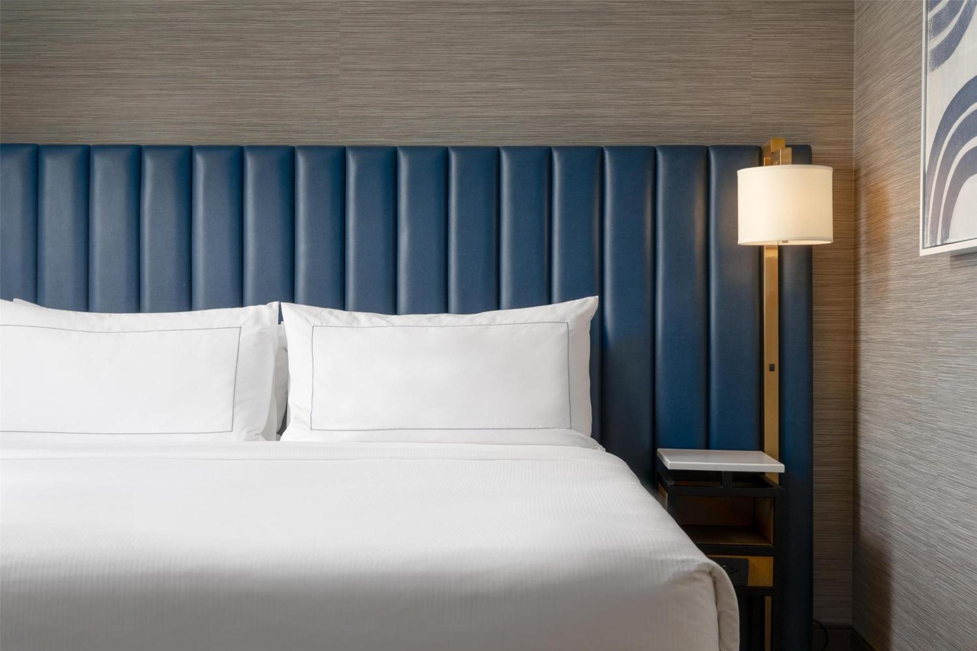 Doubletree By Hilton West Kelowna Exteriér fotografie