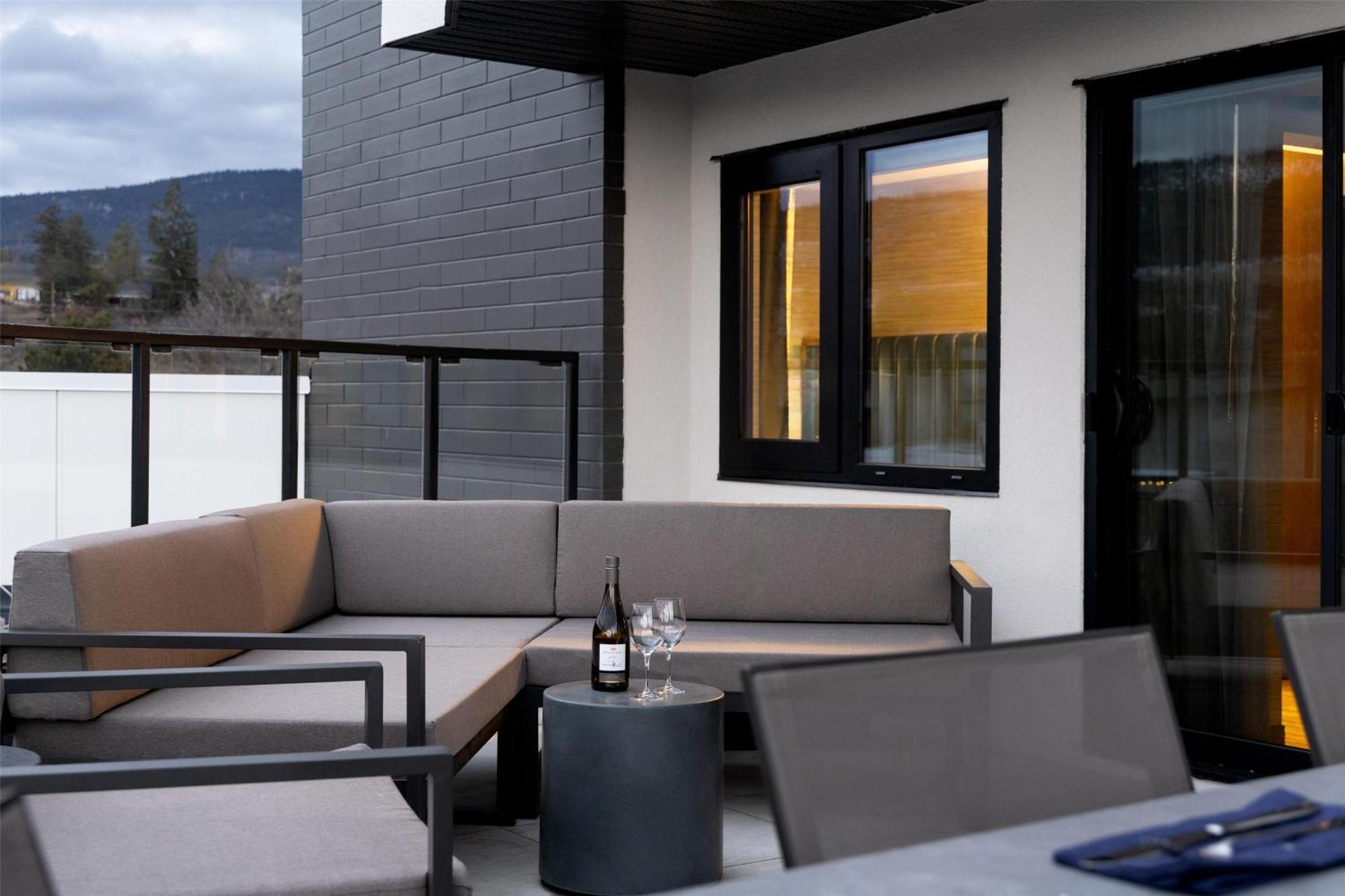 Doubletree By Hilton West Kelowna Exteriér fotografie