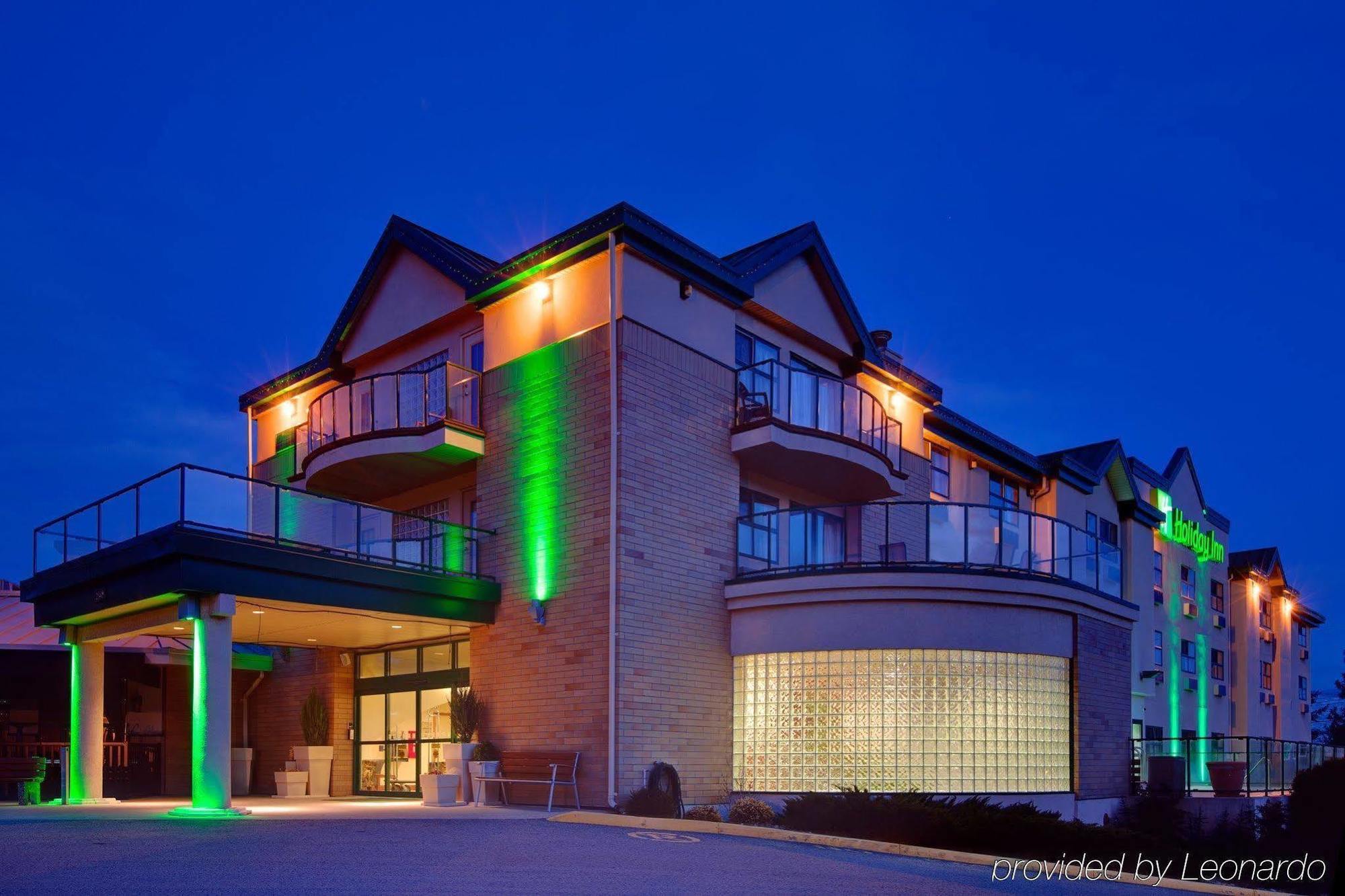 Doubletree By Hilton West Kelowna Exteriér fotografie